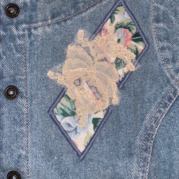 Vintage 90s Appliqué  Light Blue Jean Vest By California Concepts Size Large - Picture 6 of 10